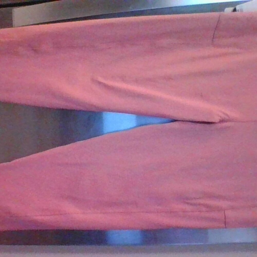 athletic leggings perfect for exercising very stretchy and durable